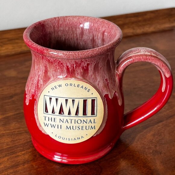 Deneen Pottery The National WWII Museum New Orleans Louisiana Mug Red 2018 16 Oz - Picture 3 of 11